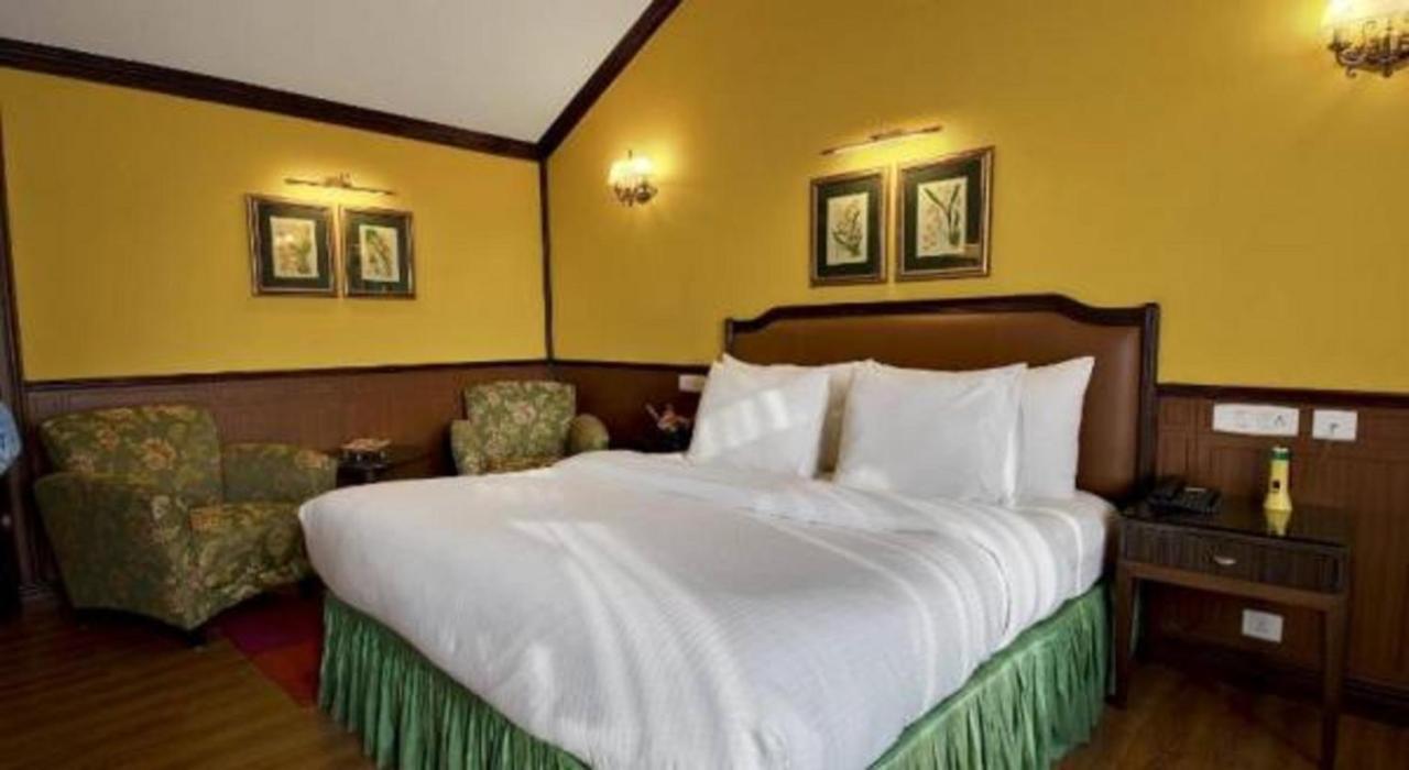 Deluxe Campbell Residency King on Foods & Soft Beverages* | Discounts on Laundry Services* | INR 500 spa credit during your on selective Massage services TnC Apply* | Minibar 2 cans of soft Beverages Once on Arriv