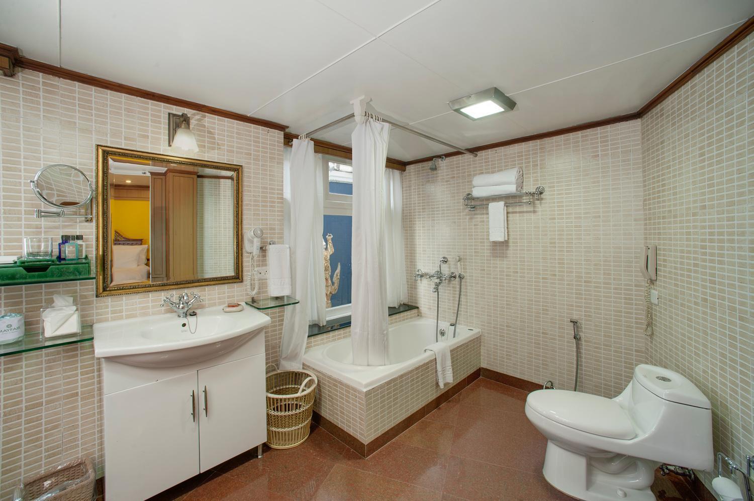 Executive Campbell Twin on Foods & Soft Beverages* | Discounts on Laundry Services* | INR 500 spa credit during your on selective Massage services TnC Apply* | Minibar 2 cans of soft Beverages Once on Arrival