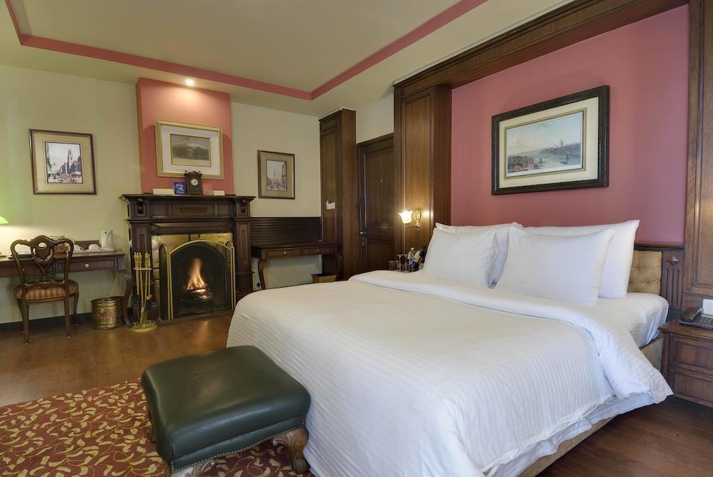 Heritage Room King on Foods & Soft Beverages* | Discounts on Laundry Services* | INR 500 spa credit during your on selective Massage services TnC Apply* | Minibar 2 cans of soft Beverages Once on Arrival